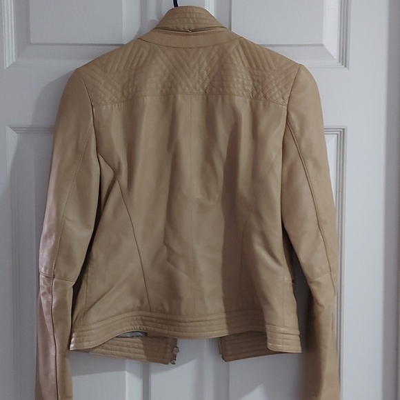 Danier leather jacket - Picture 2 of 4